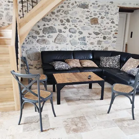 Le Val Eveille 4 Etoiles - Maison De Maitre De 1773 Farm stay Arudy