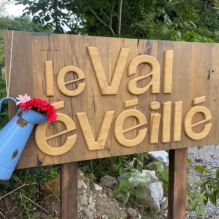 Le Val Eveille 4 Etoiles - Maison De Maitre De 1773 Farm stay *