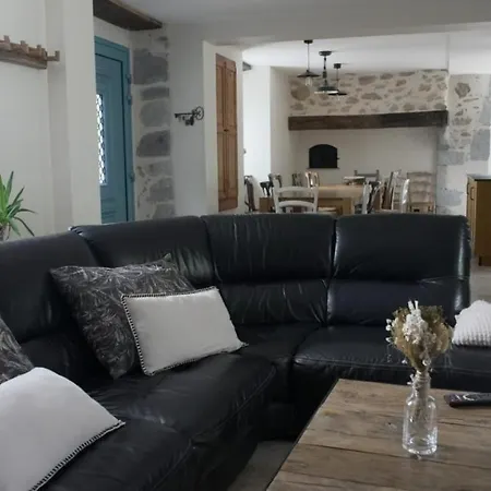 Farm stay Le Val Eveille 4 Etoiles - Maison De Maitre De 1773