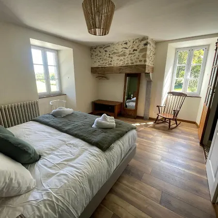 Farm stay Le Val Eveille 4 Etoiles - Maison De Maitre De 1773