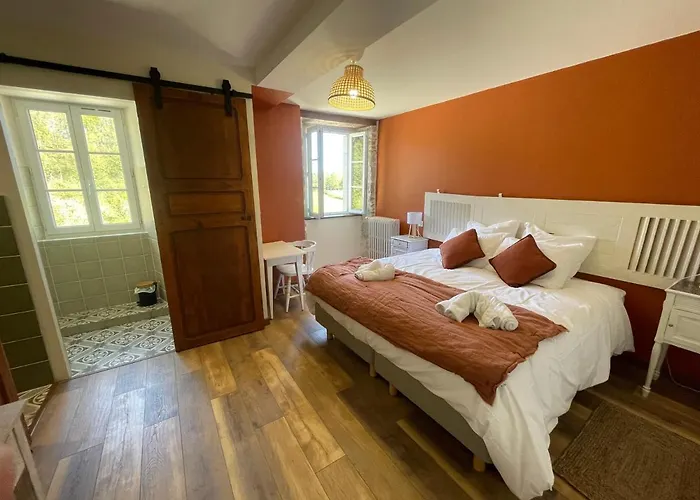 Κατάλυμα σε φάρμα Le Val Eveille 4 Etoiles - Maison De Maitre De 1773