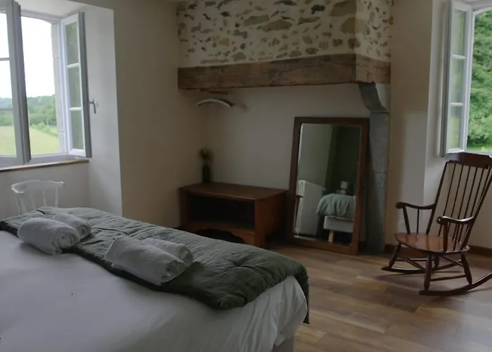 Le Val Eveille 4 Etoiles - Maison De Maitre De 1773 Arudy